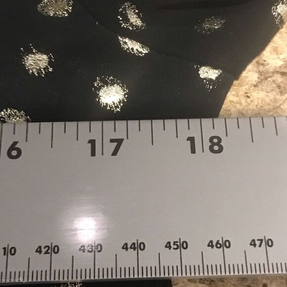 Abbeline Size small women’s black with gold design V-neck blouse - Picture 10 of 11